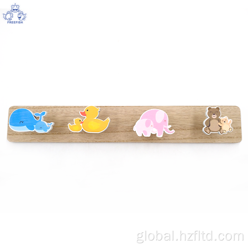 China Kids animal Wood Wall mounted 4 Coat Hanger Factory